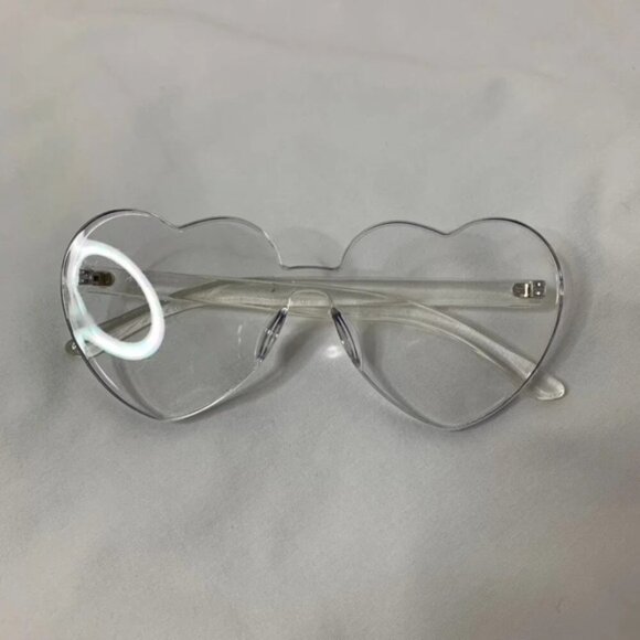 Women's Heart Shape Sunglasses Clear Acrylic Festival Coastal Cowgirl Party - Picture 7 of 14
